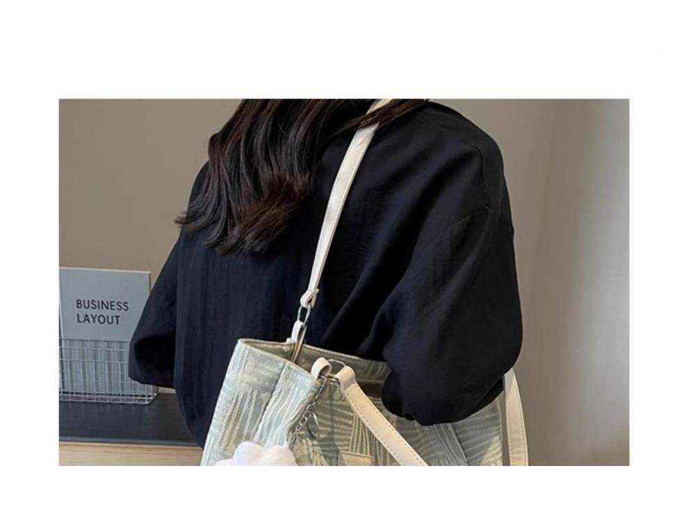Korean Fashionable Canvas Large Tote Bag for Women - 2025 New, Versatile, Large Capacity Shoulder Bag, Perfect for Autumn and Winter.