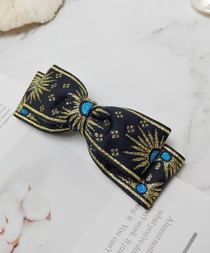 Maia Retro Pearl Hairpin - Gold