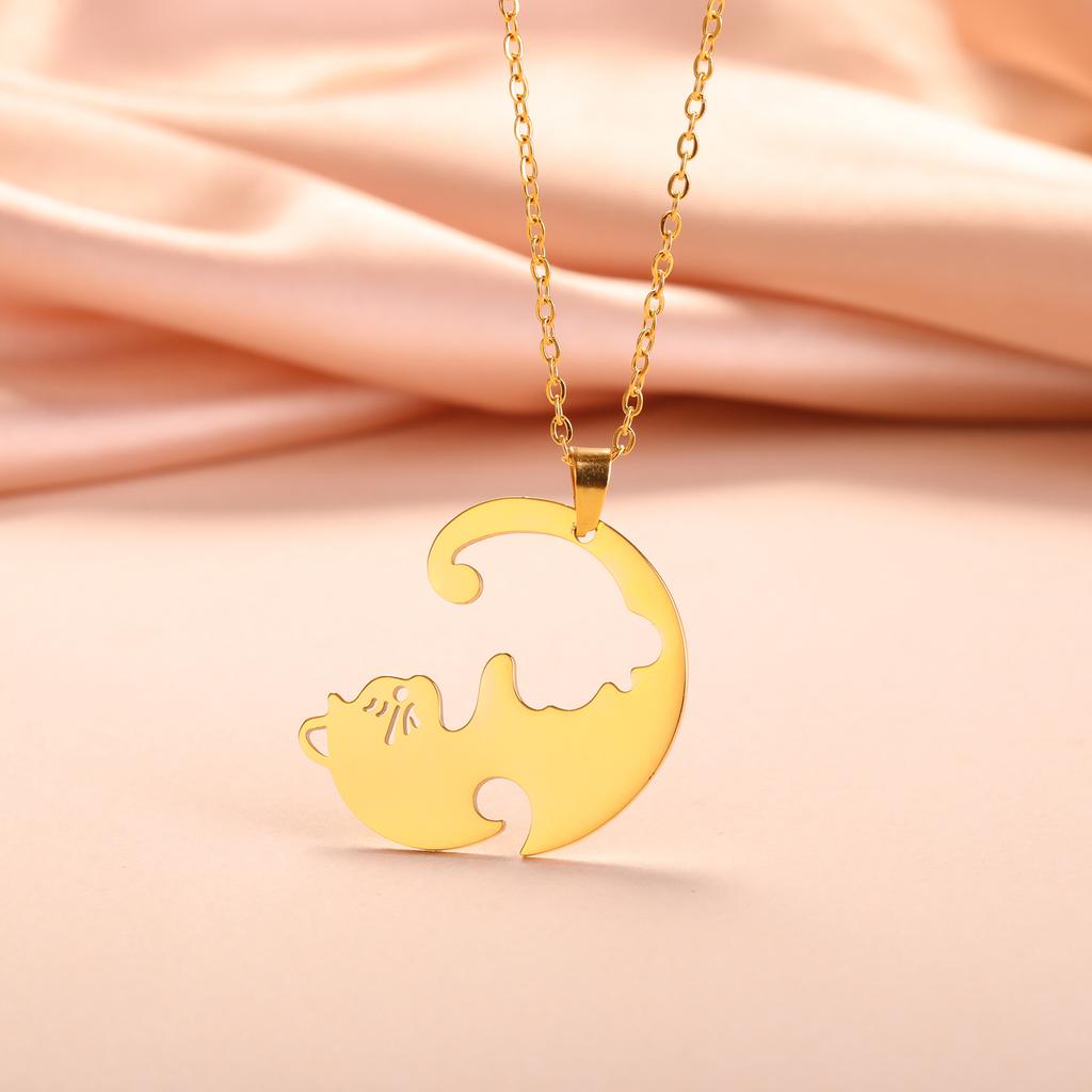 Cazador Matching Hugging Cats Pendant Necklace for Couple Stainless Steel Jewelry Friendship Animal Kittens Valentine Gift 2026
