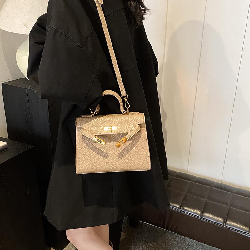 Portable Versatile Crossbody Bag Women's New Fashion Commuter Shoulder Bag