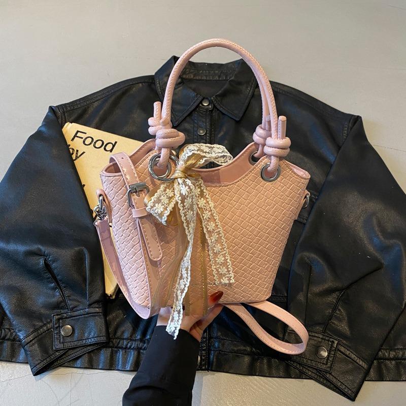 High-end Fashion Portable Bucket Bag Women's New Versatile Simple Messenger Bag Trendy Solid Color Shoulder Bag