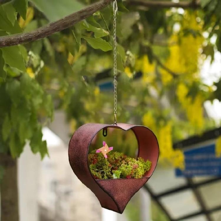 Metal Heart Shape Hanging Plant Holder for Garden Porch or Home Decoration Detachable Flower Pots Drain Hole Planter