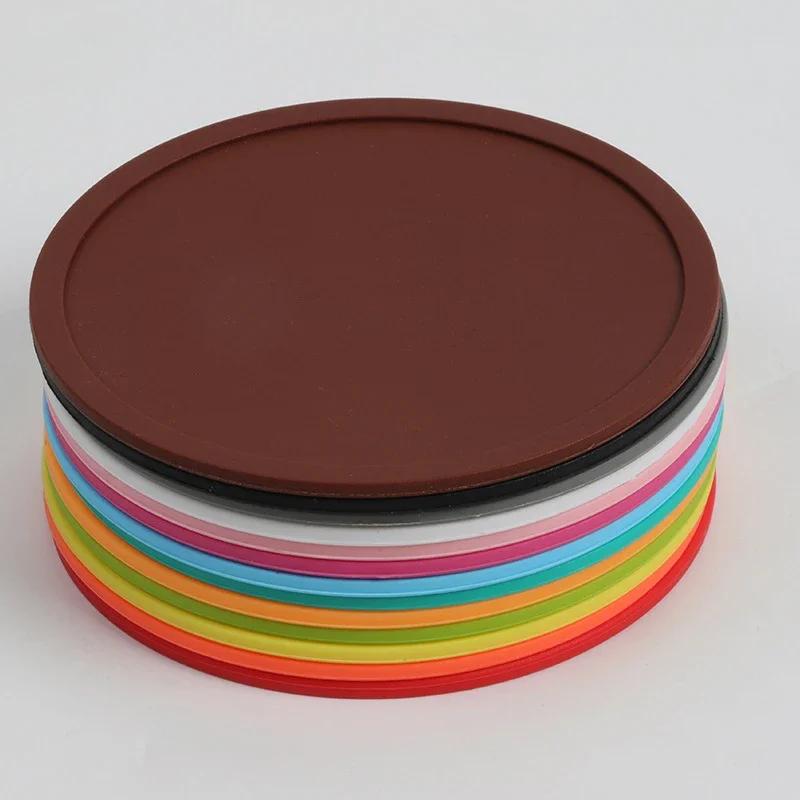 Modern Minimalist Solid Color Silicone Coaster Anti Slip & Anti Scalding Home Use Insulated Coaster with Circular Design