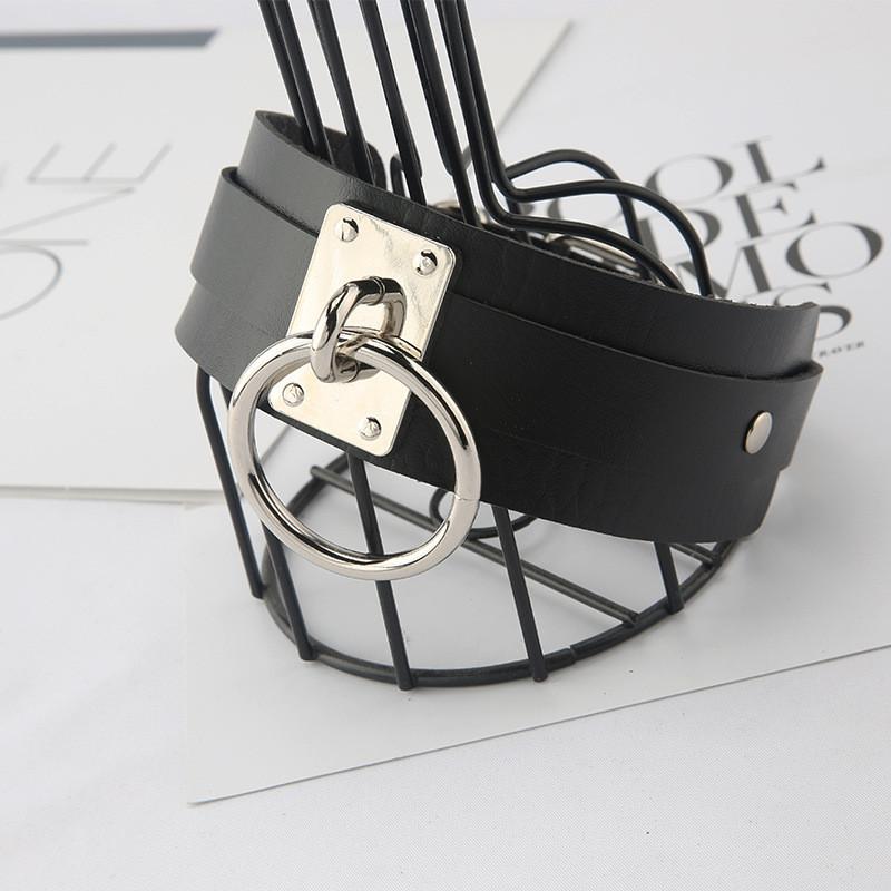 Fashion Solid Color Large Metal Ring Decoration Women Pu Leather Necklace Collar