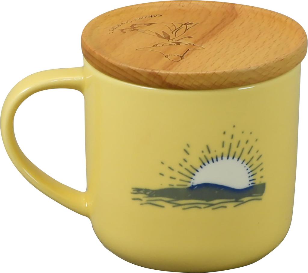 MOOMIN Mug with Lid and Wooden Snufkin "Milky" Coaster, Merchandise, Large, 350ml, Yellow, MM8403-11C