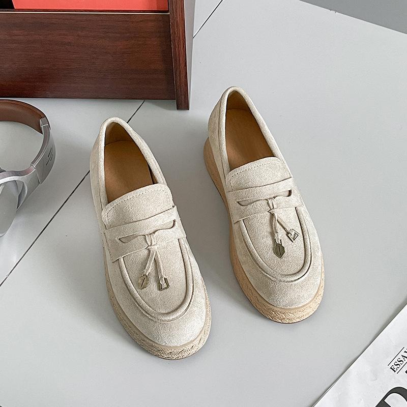 

2025 new muffin bottom straw thick-soled loafers women s one-pedal wedge fisherman shoes casual single shoes spring and summer new 40