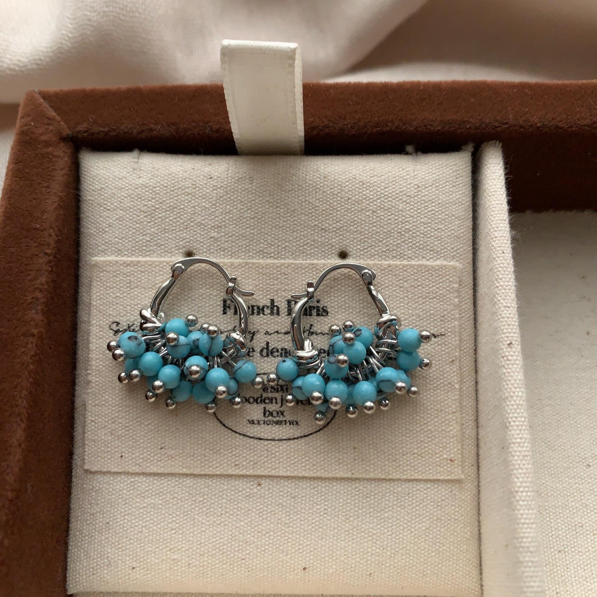 

Turquoise Tuft Bead Earrings Ear Buckles Retro Bohemian Exquisite Niche Fashion Smart Versatile Earrings Women