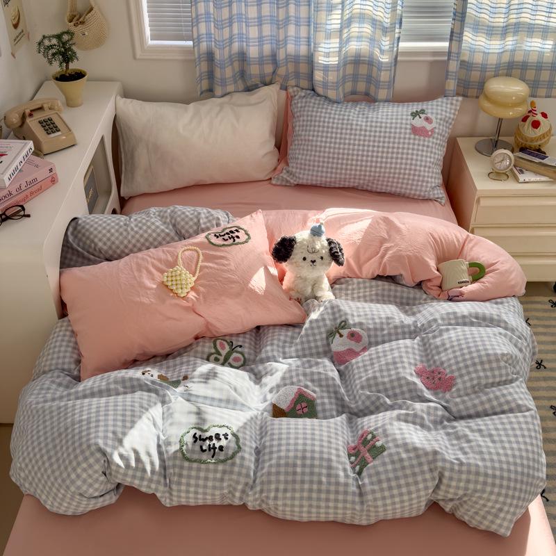 Cartoon Embroidered Cotton Terry Bedding Set - Skin-Friendly, Washable, 4-Piece Set with Bed Sheet and Duvet Cover (Student Size)