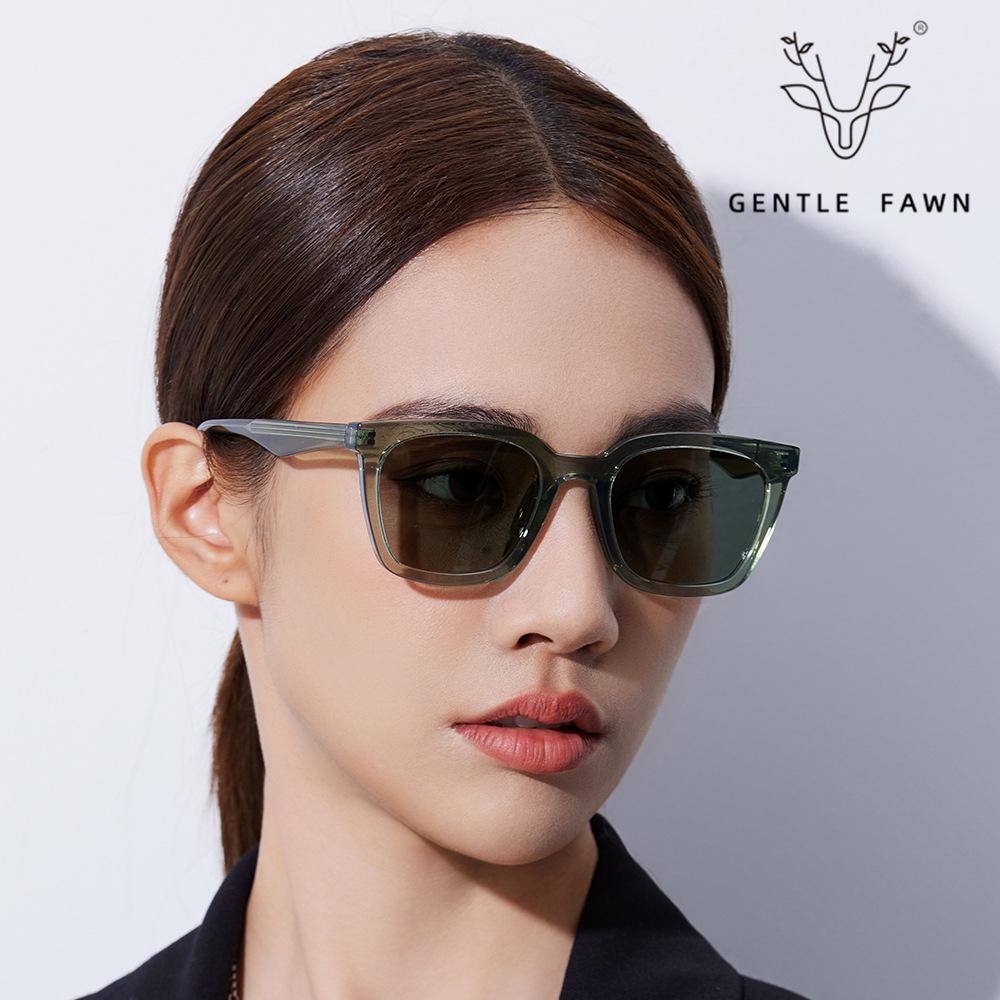 

P9074 Women s TR90 Korean Style Polarized Sunglasses with Plate Legs and Anti-UV Protection