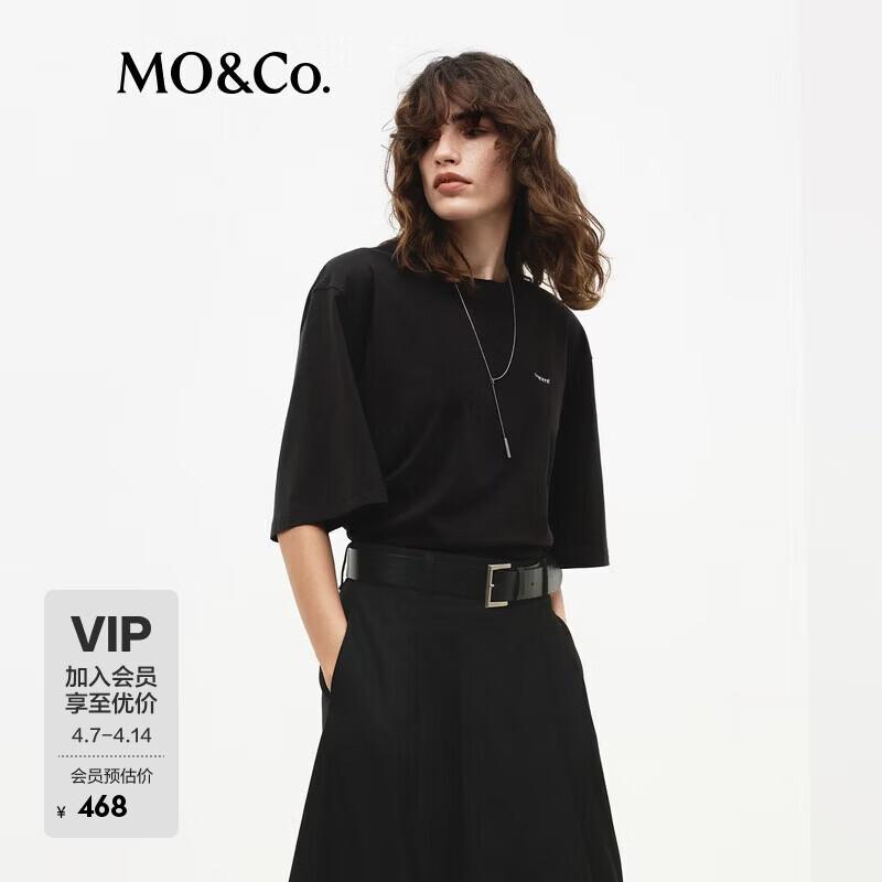 MO&Co. Women s Round Neck Loose Fit T-shirt S