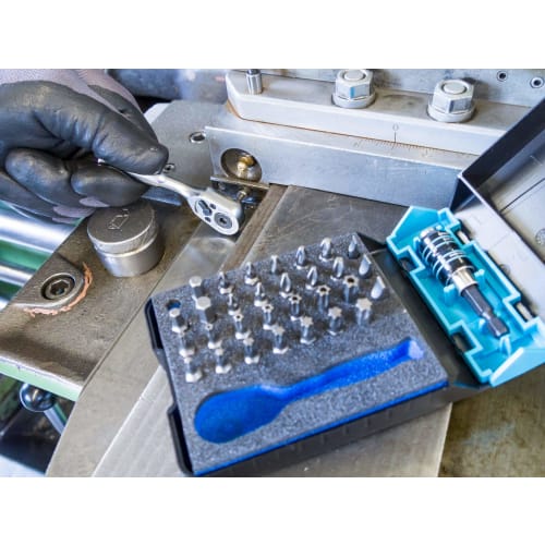 Hazet Bit Set with Ratchet Handle, 6.35mm (1/4") Drive, 33-Piece Set [Officially Imported from Japan] 863MBIT/33