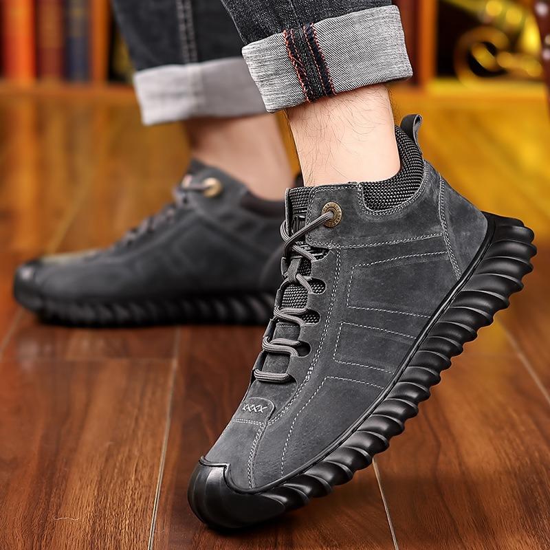 Fashion Winter Pig Leather Velvet Warm Cotton Shoes for Men New Designer Soft-soled Casual Men's Shoes Fashion Light Ankle Boots Male
