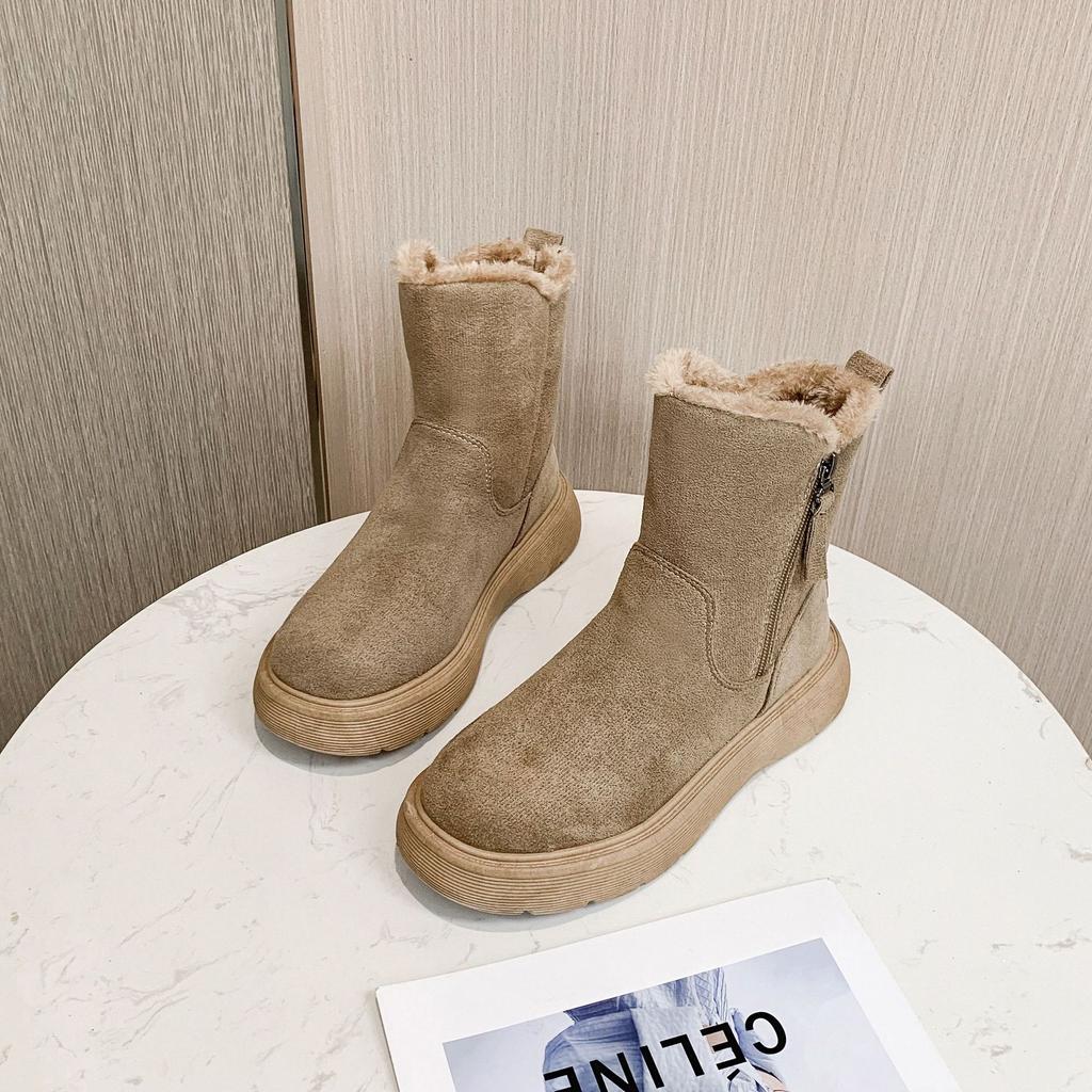 Popular Snow Boots Women's 2025 New Winter Fashion Versatile Cold-resistant Warm Piled Thickened Boots Non-slip Cotton Shoes