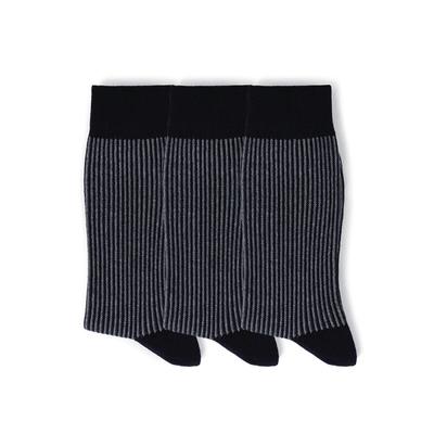 Haine pentru bărbați și accesorii – Șosete