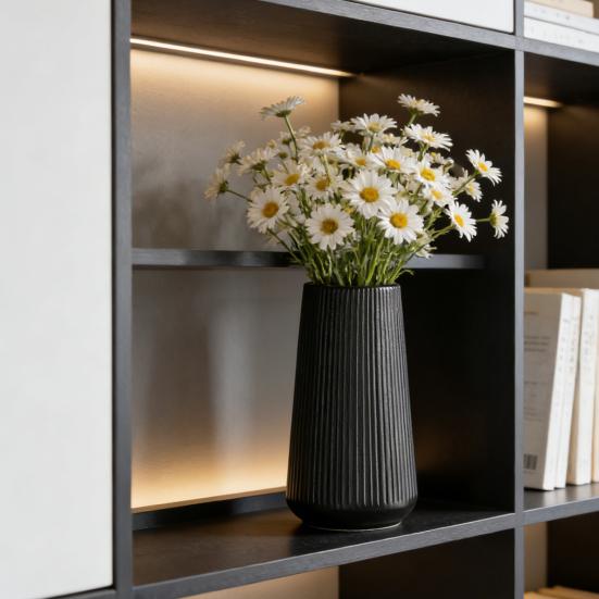 White Ceramic Vase Small Ribbed Textured Flower Vase for Pampas Grass Home Living Room Bedroom Dining Table Farmhouse Kitchen Shelf Table Decor