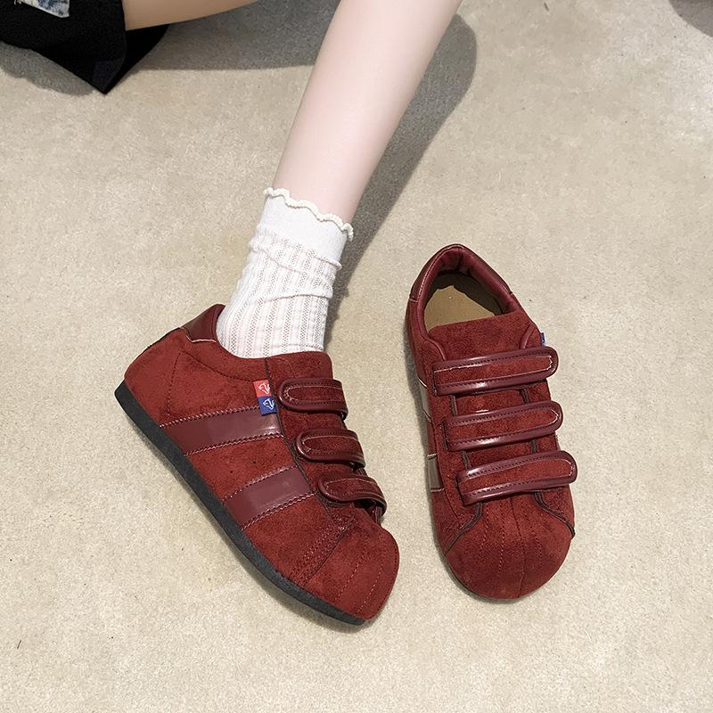 2025 new autumn kapibara platform heightening German training shoes women's casual fashion single shoes comfortable versatile trendy shoes