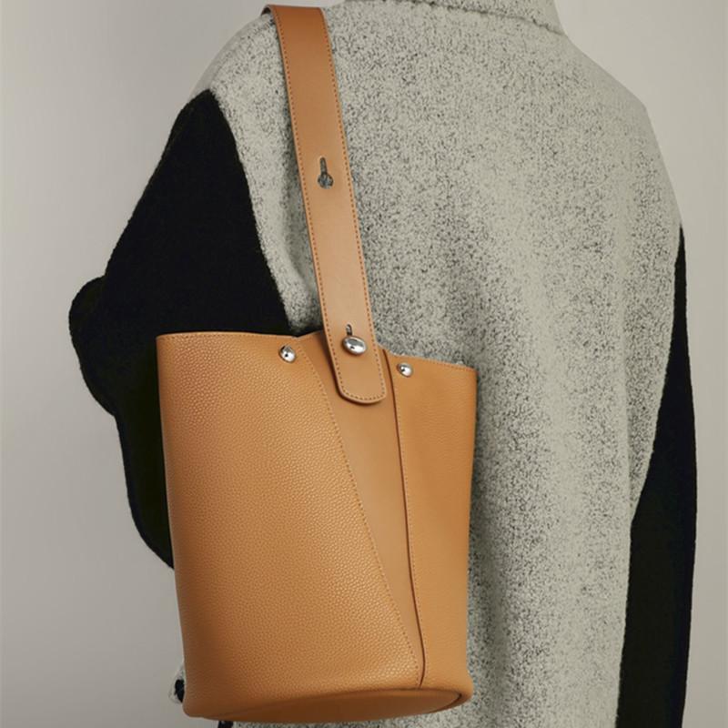 Commuter to work Bucket bag Women's bag Large capacity vegetable basket bag 2025 New high-end shoulder portable summer