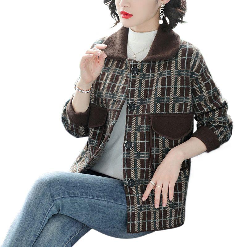 Stylish Petite Cashmere Coat: Slimming Plaid Design for Middle-Aged & Elderly Women, Perfect for Autumn & Winter