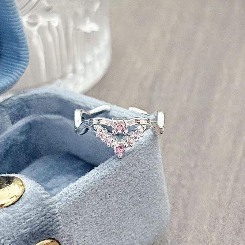 Bright Light Luxury, High-End Sense, Niche Exquisite Girl'S Heart Ring, Sweet And Cool Colored Treasure, Pink Zir*****Pen Ring.