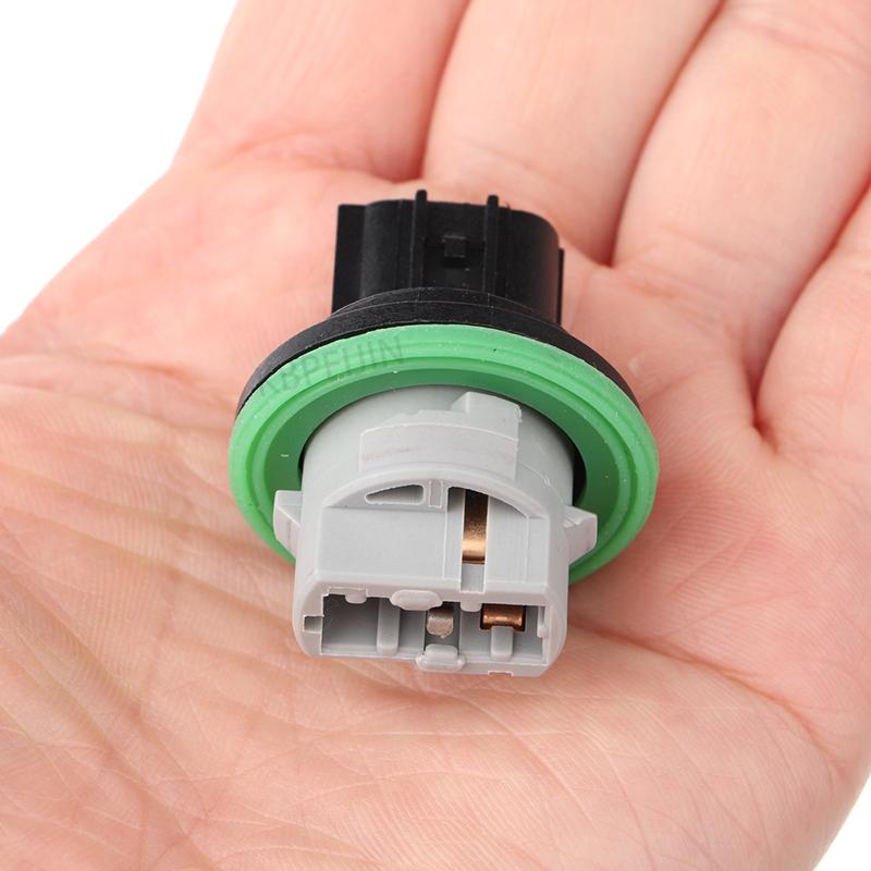 T20 7443 Bulb Holder for Dodge Turn Signal Light Socket Car Lamp Base Replacement 2PC