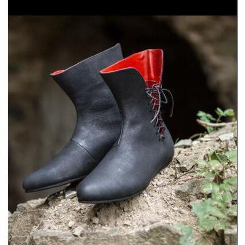 Spring and Autumn Pointed Head Medieval Men's Leather Lace-Up Martin Boots Flat Large Size Men's Shoes