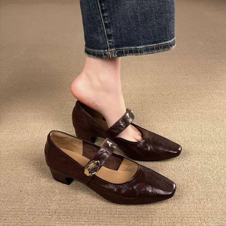 

With skirt French single shoes fairy fairy wind gentle shoes autumn 2025 new fashion versatile Mary Jane small leather shoes 40 коричневый