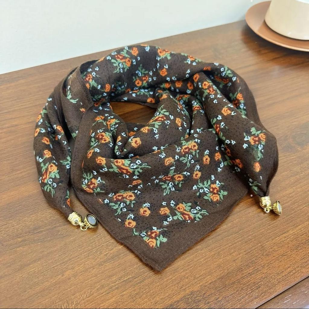 New Style Magnetic Buckle Print Silk Scarf Women New Spring Autumn Wraps Neck Scarf Fashion Cross Scarves High-End Scarves