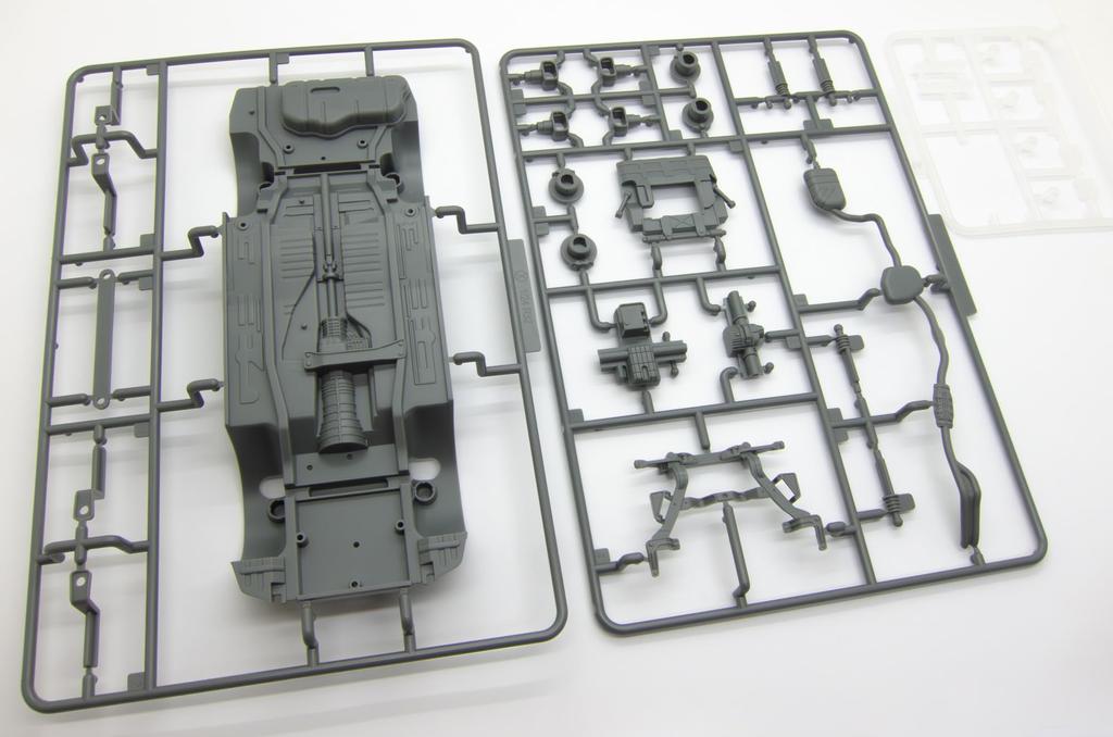Initial D Series Skyline Takeshi Nakazato Plastic Model Kit 1/24 No.002 GT-R V-specII (BNR32)