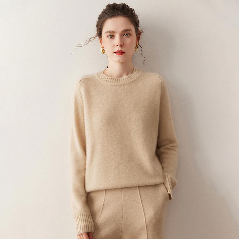 Women's Cashmere Sweater - Round Neck, Solid Color, Comfortable Loose Fit, Saddle Shoulder Knit Base Layer for Autumn & Winter.