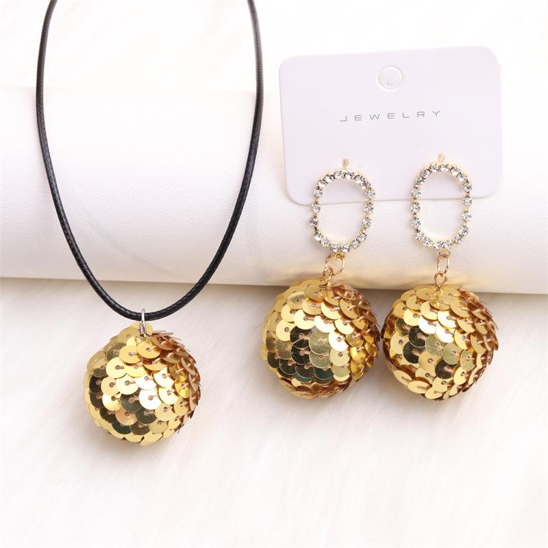 

3 pieces of women s new colored sequins, round ball earrings, necklace set, personalized and simple retro design accessories set