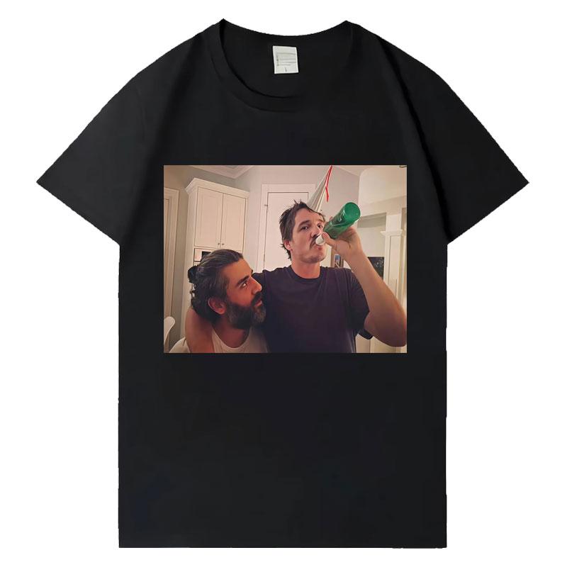 Lustiges Pedro Pascal und sein Freund Lässiges Mode T-Shirt Unisex Rundhals T-Shirts Lockeres Baumwolle Y2K Übergroßes Kurzarm T-Shirt