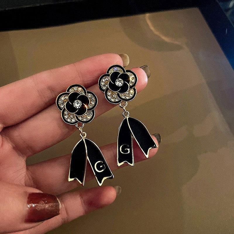 

Exquisite Elegant Black Bow Camellia Enamel Dangle Earrings Fashion Ear Studs For Women Jewelry Gifts 1Pair