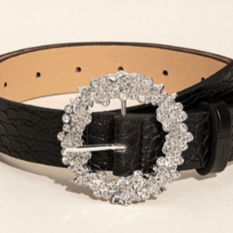 Elegant Women's White Gold Plated Rhinestone Buckle Fashion Dress Belt For Stylish Outfits