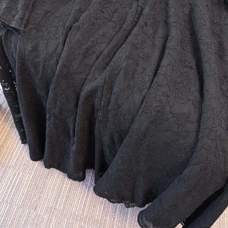 Women's Large-size Lace Dress with Fleece, Fall/winter Style, High-end Slimming and Elegant Dress