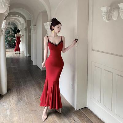 Elbiseler – Kokteyl ve Gece Kıyafetleri