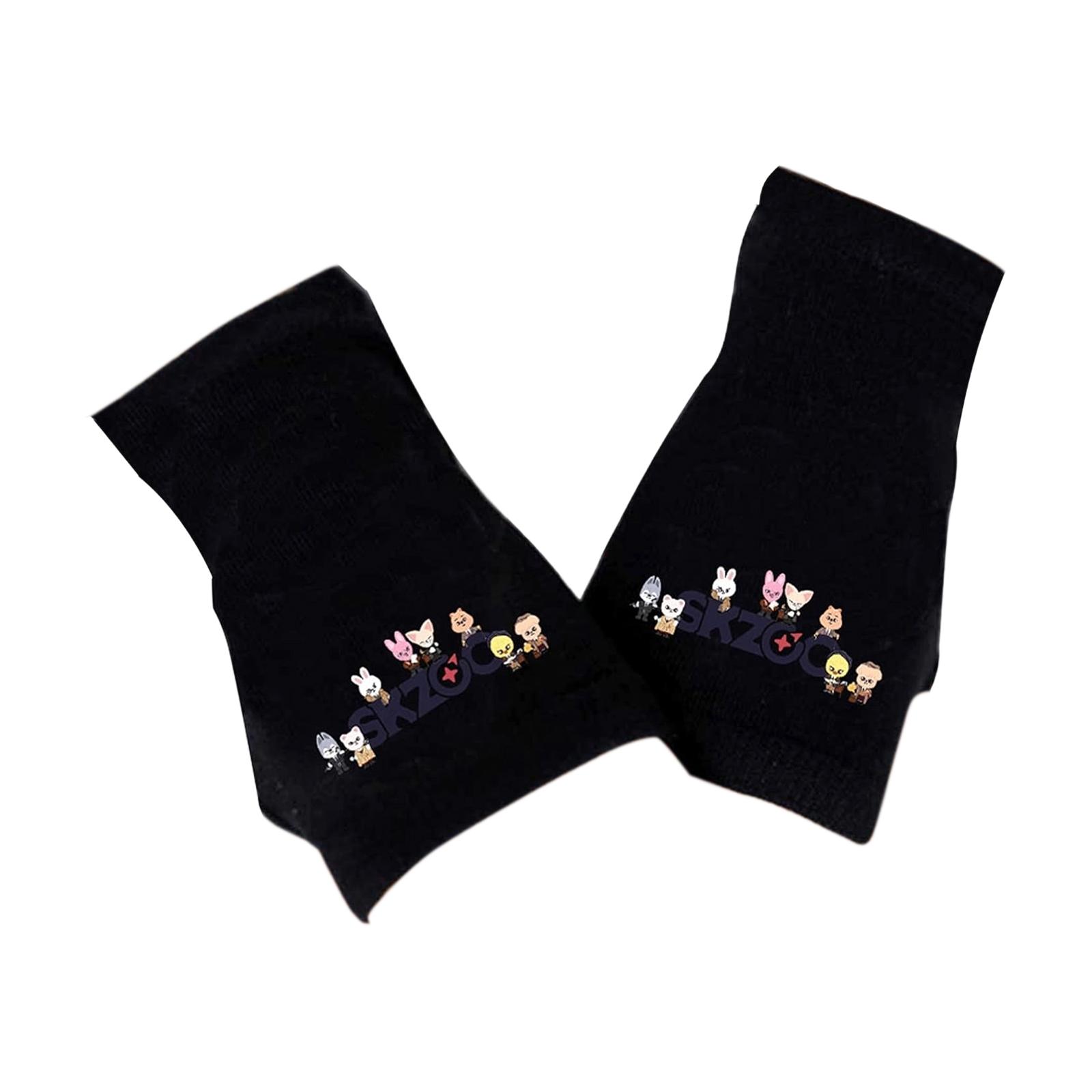 

Korean Boy Band Singer s Fashionable Trendy Half-finger Writing Gloves, Warm For Men, Women And Children One Size