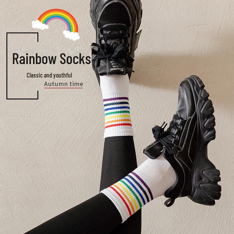 Unisex Strumpor med Regnbågsränder, Mellanlånga – Snygga och Mångsidiga för Höst och Vinter