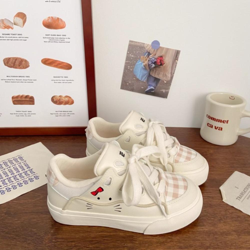 2025 New Women's Niche Design Soft Pastel Canvas Sneakers Versatile Casual Sports Shoes Perfect for Dresses