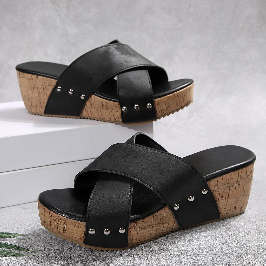 European and American foreign trade large size cross with platform slippers women open toe muffin and retro beach cool slippers wish