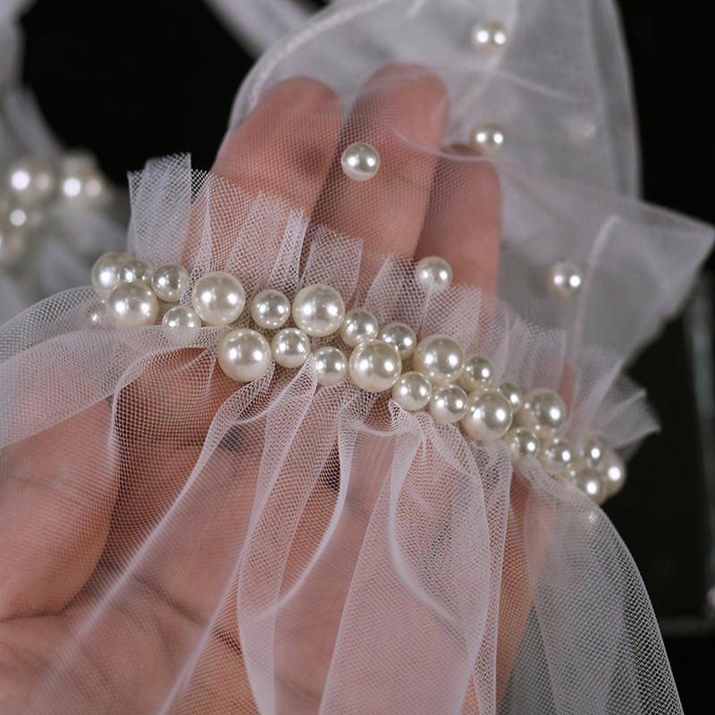 Women Elegant Pleated Edge Pearl Wedding Gloves Bridal Short Tulle Sheer Gloves Proms Costume Occasion Gloves