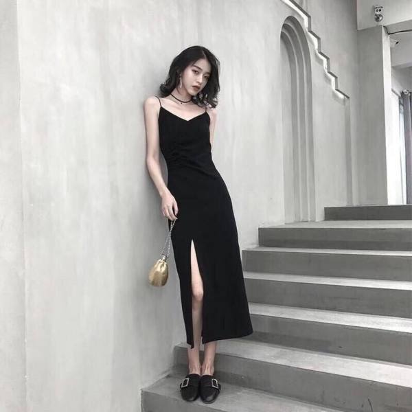 Suspender Dress Female Platycodon French Slim 2026 New Summer Retro Split Fork Inner with Base Small Black Skirt