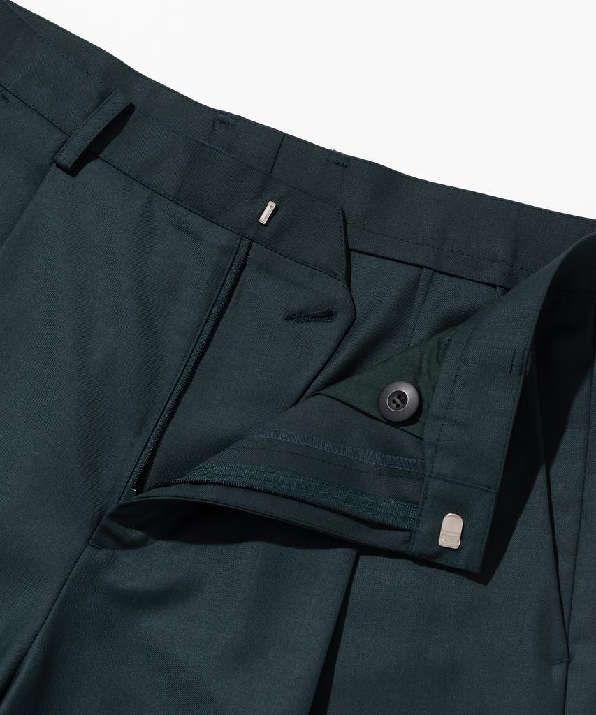 MILLO ARCHIVE Minimalist Bermuda Half Pants [Pine Green]