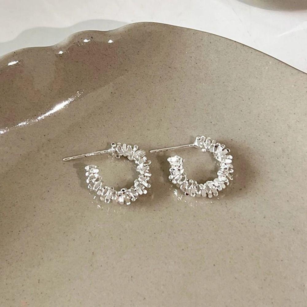 Alloy C-Shaped Earrings Wave Vintage Twisted Earrings Shattered Silver C-shaped Earrings Women