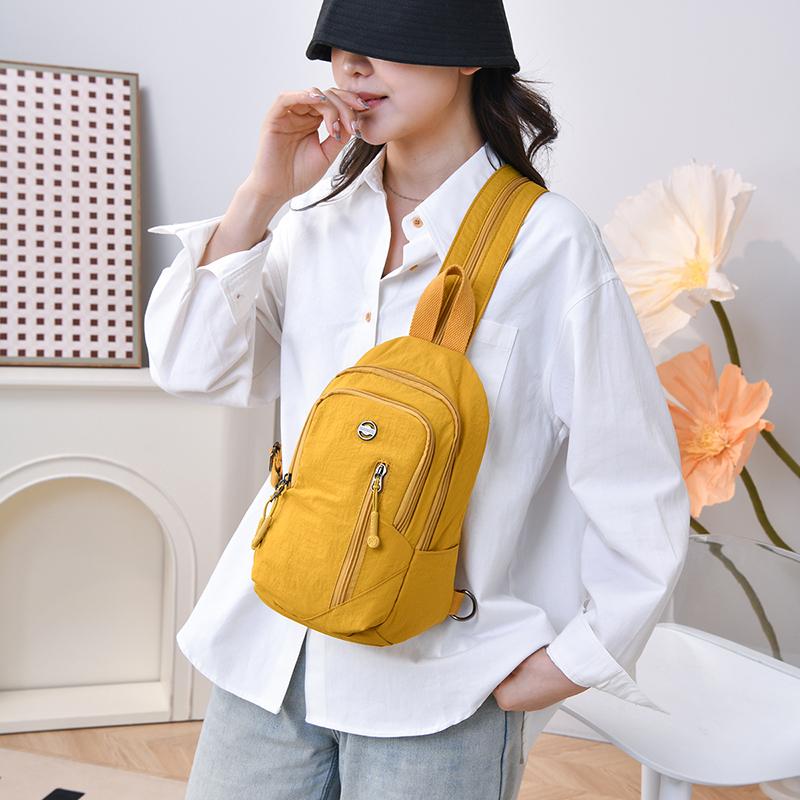 Brusttasche Leichte wasserabweisende Nylon-Tasche Umhängetasche Handtasche Multifunktionaler Damen-Rucksack