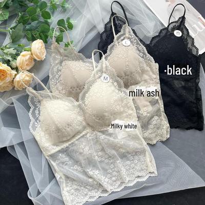 "Hızlı Kuruyan Cilt Dostu Kumaştan Seksi Nefes Alabilen Dantelli Atlet"