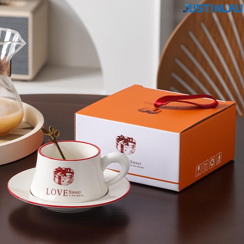 

Vintage Coffee Cups Plates Ceramic Mugs High Aesthetic Instagram Style Afternoon Tea Cups Milk Breakfast Cup Tea Mug 300ml червоний