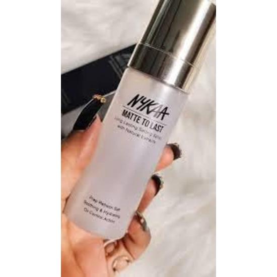 

Nykaa Matte to Last Long Lasting Setting Spray with Natural Extracts (65ml)