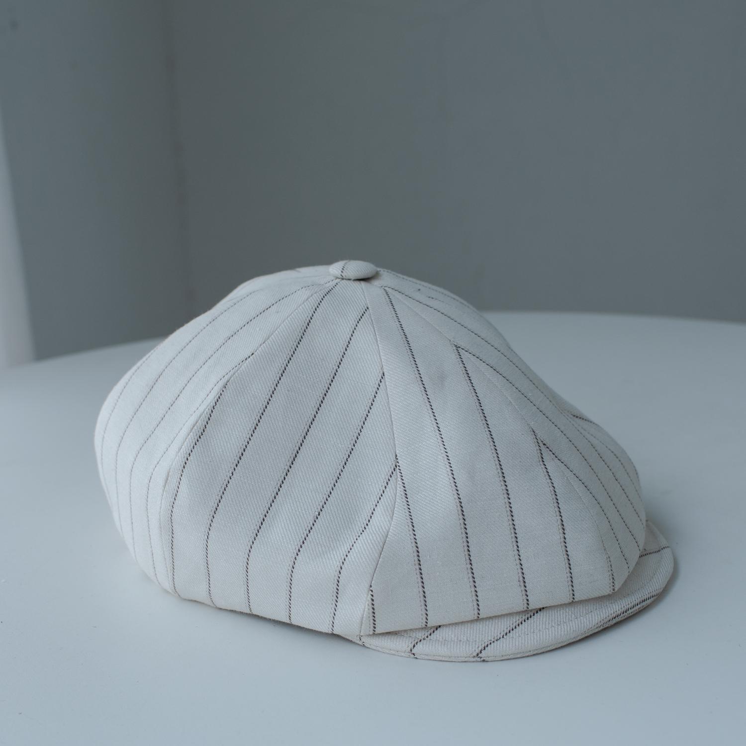 

Retro Denim Newsboy Cap: Big Head Duckbill Hat for Men & Women - Spring/Summer/Autumn Medium (55-58cm) Adjustable Smaller