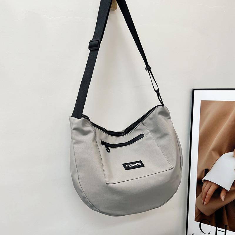 Stylish Large Capacity Nylon Tote Bag Chic Street Fashion For Everyday Use