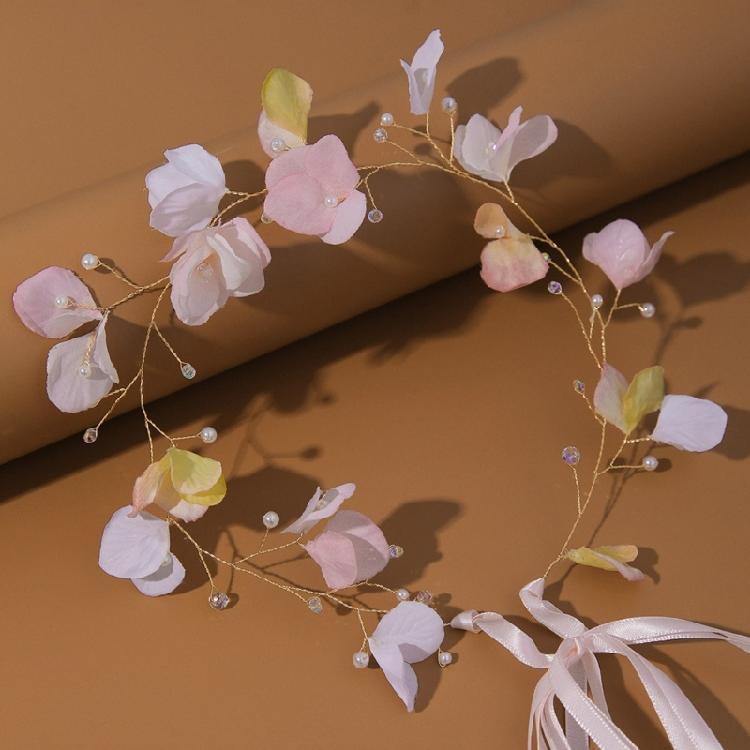 Stylish Crystal Encrusted Hairband Anti Slip Technology Fashionable Rhinestones Headband Suitable for Dynamic Movements